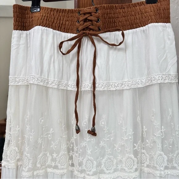 Lapis White Lace Maxi Skirt with Brown Waistband - Picture 2 of 15